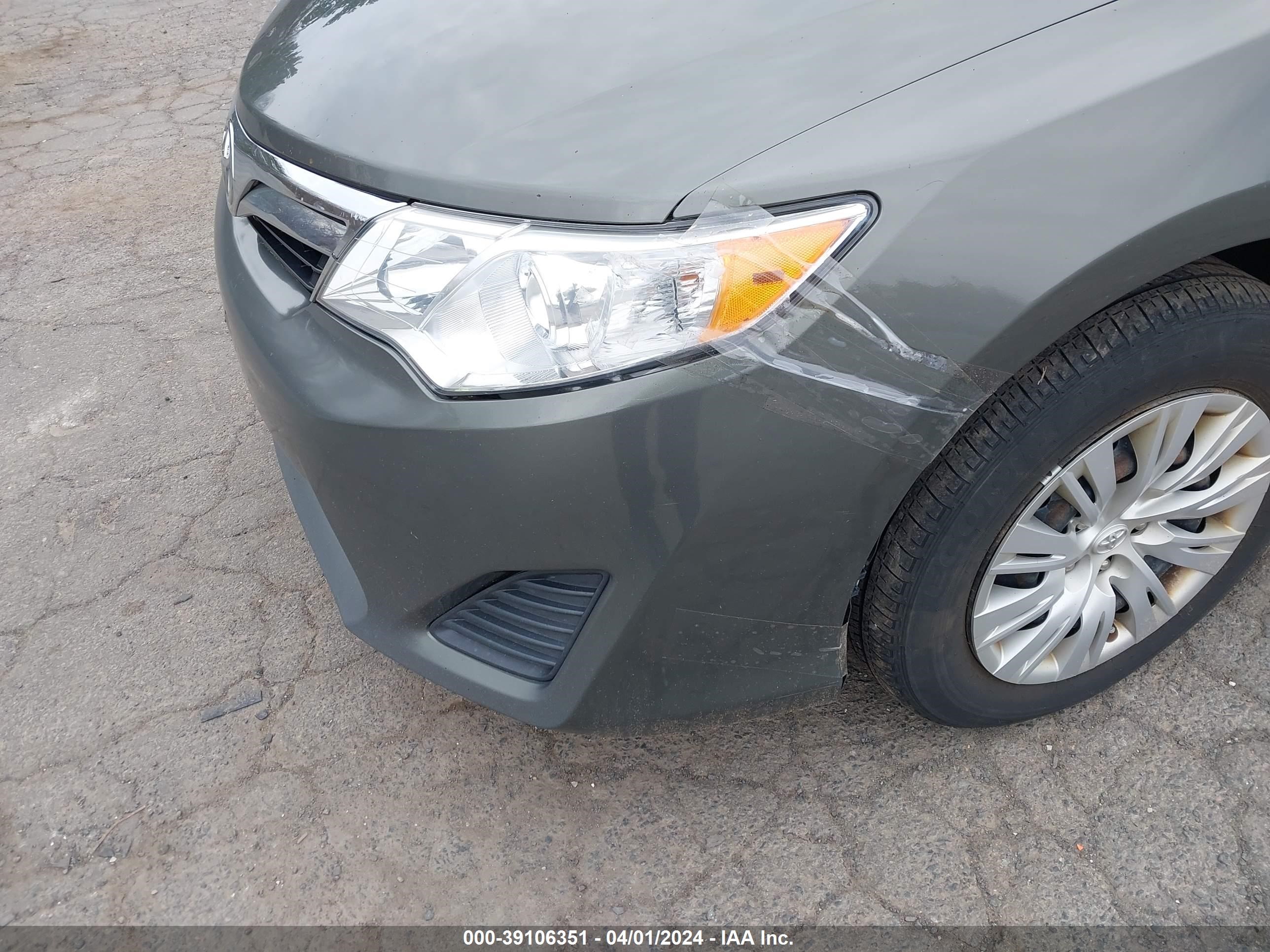 Photo 11 VIN: 4T1BF1FK8CU576692 - TOYOTA CAMRY 