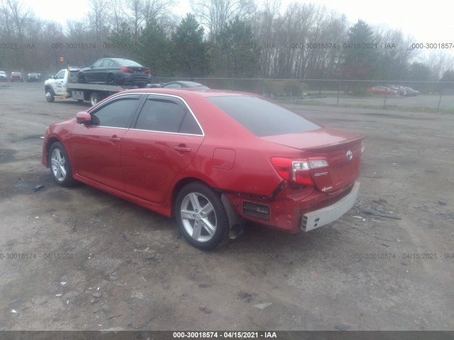 Photo 2 VIN: 4T1BF1FK8CU580208 - TOYOTA CAMRY 