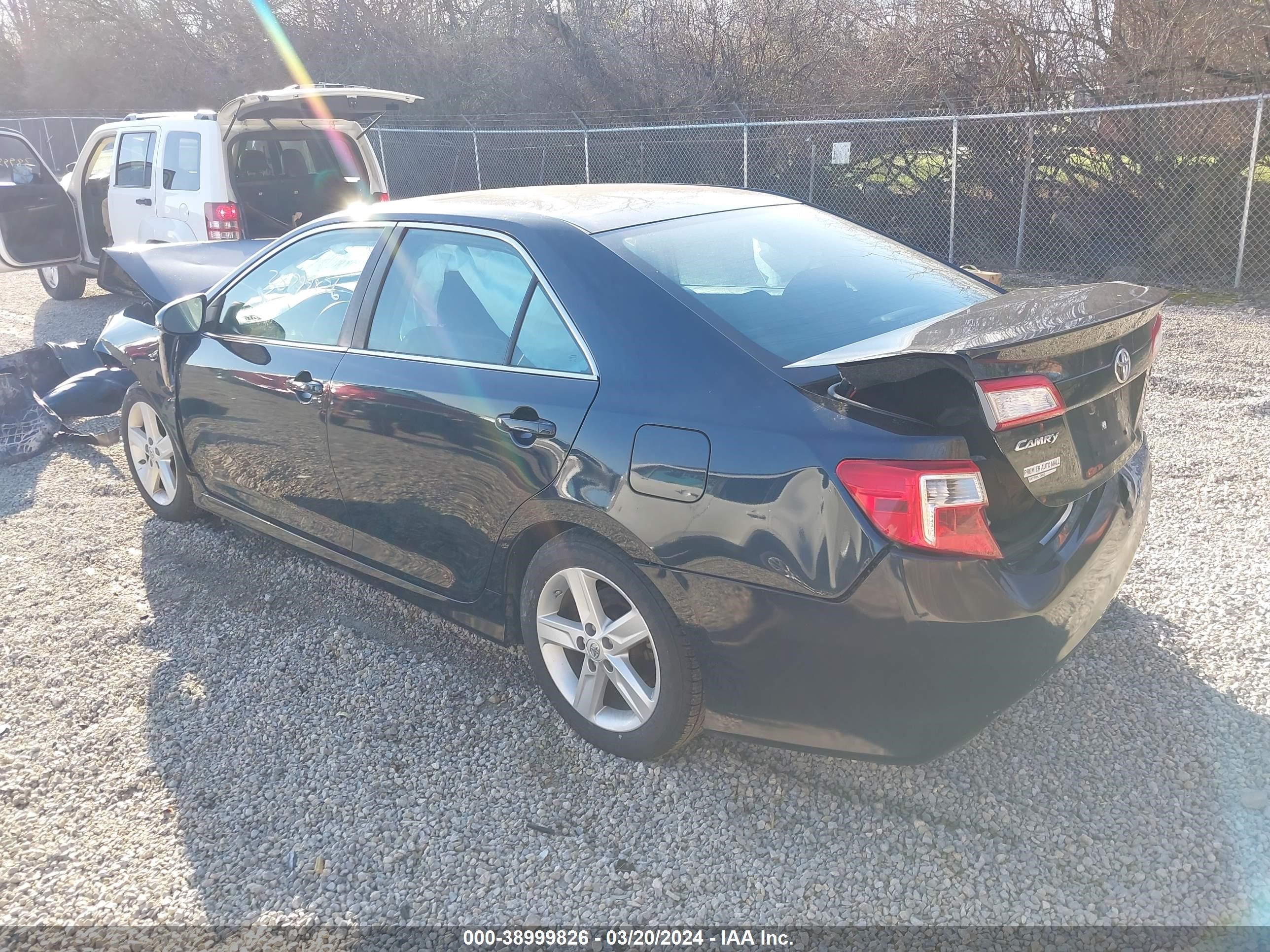 Photo 2 VIN: 4T1BF1FK8DU271534 - TOYOTA CAMRY 