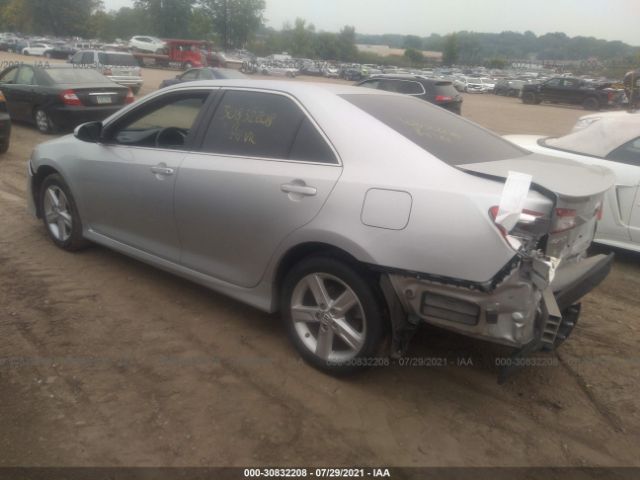 Photo 2 VIN: 4T1BF1FK8DU272568 - TOYOTA CAMRY 