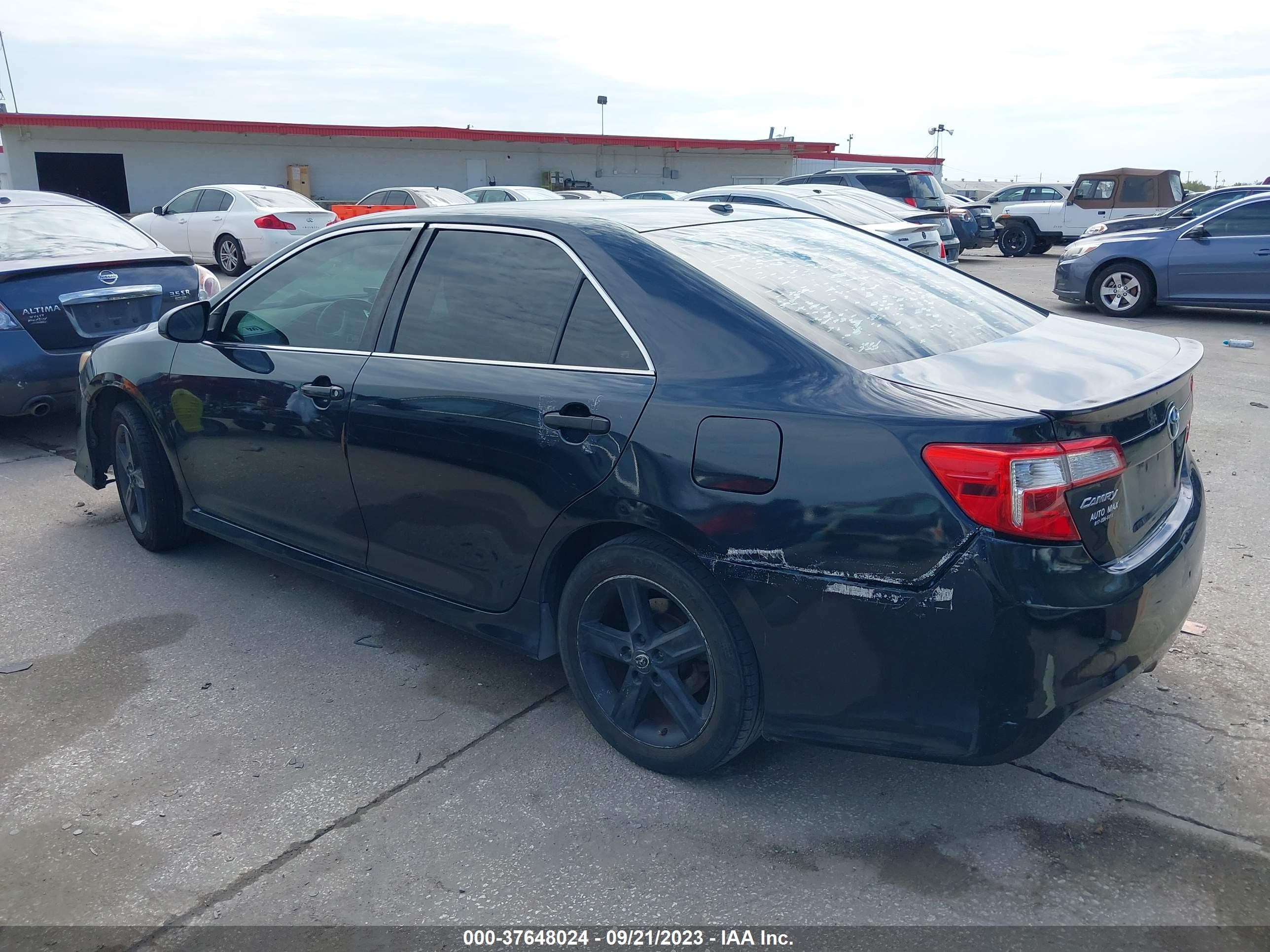 Photo 2 VIN: 4T1BF1FK8DU277513 - TOYOTA CAMRY 