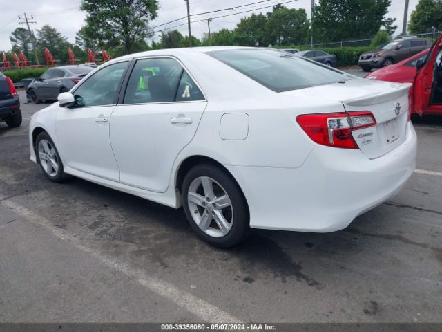 Photo 2 VIN: 4T1BF1FK8DU283943 - TOYOTA CAMRY 