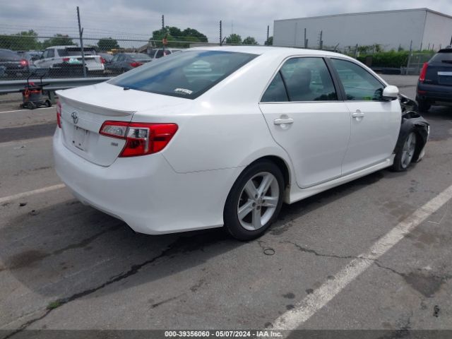 Photo 3 VIN: 4T1BF1FK8DU283943 - TOYOTA CAMRY 