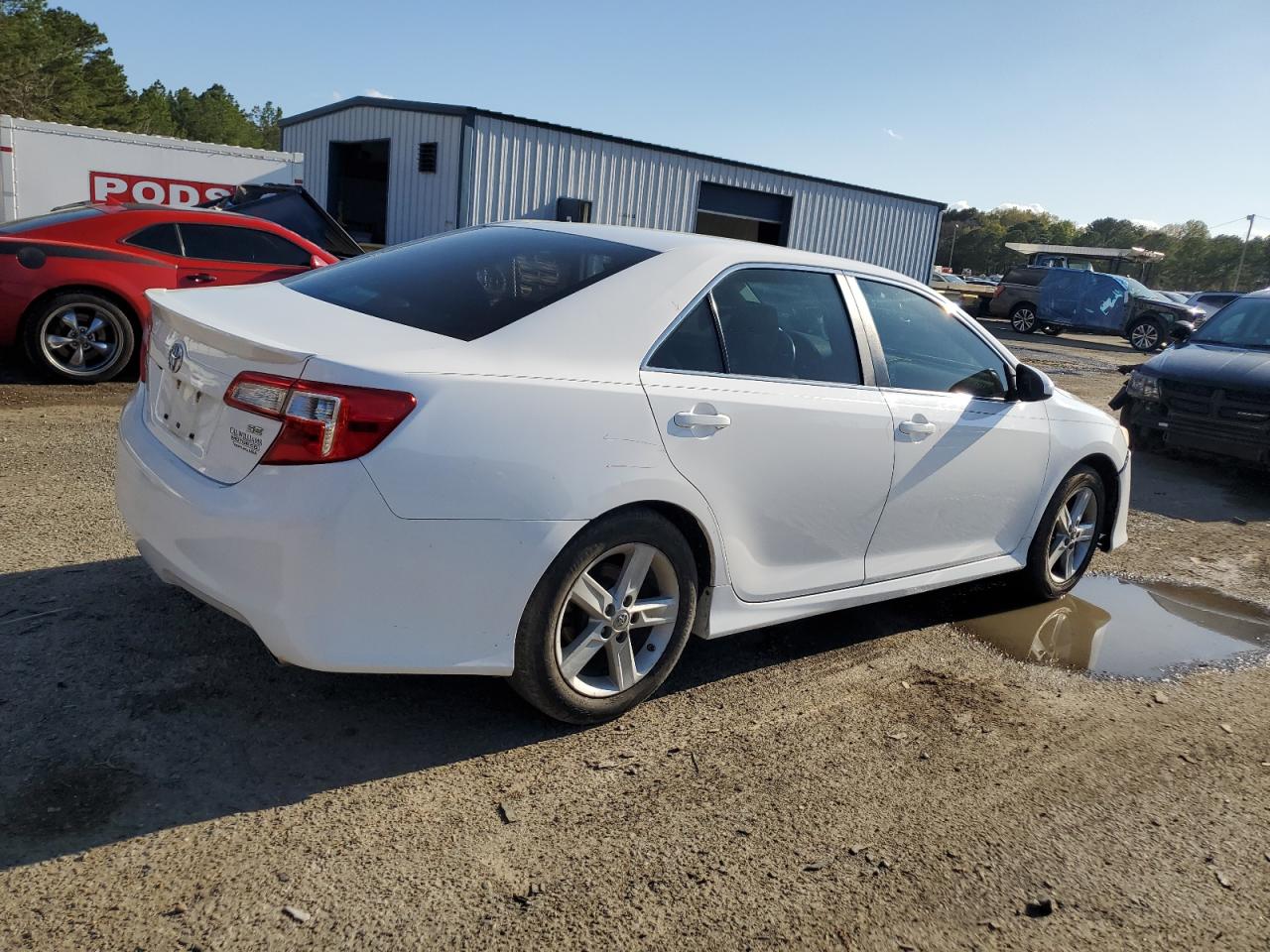 Photo 2 VIN: 4T1BF1FK8DU287104 - TOYOTA CAMRY 