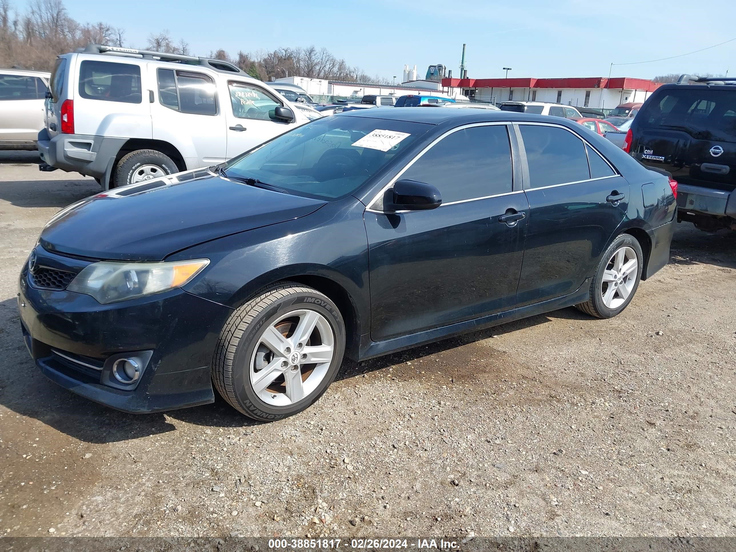 Photo 1 VIN: 4T1BF1FK8DU650761 - TOYOTA CAMRY 