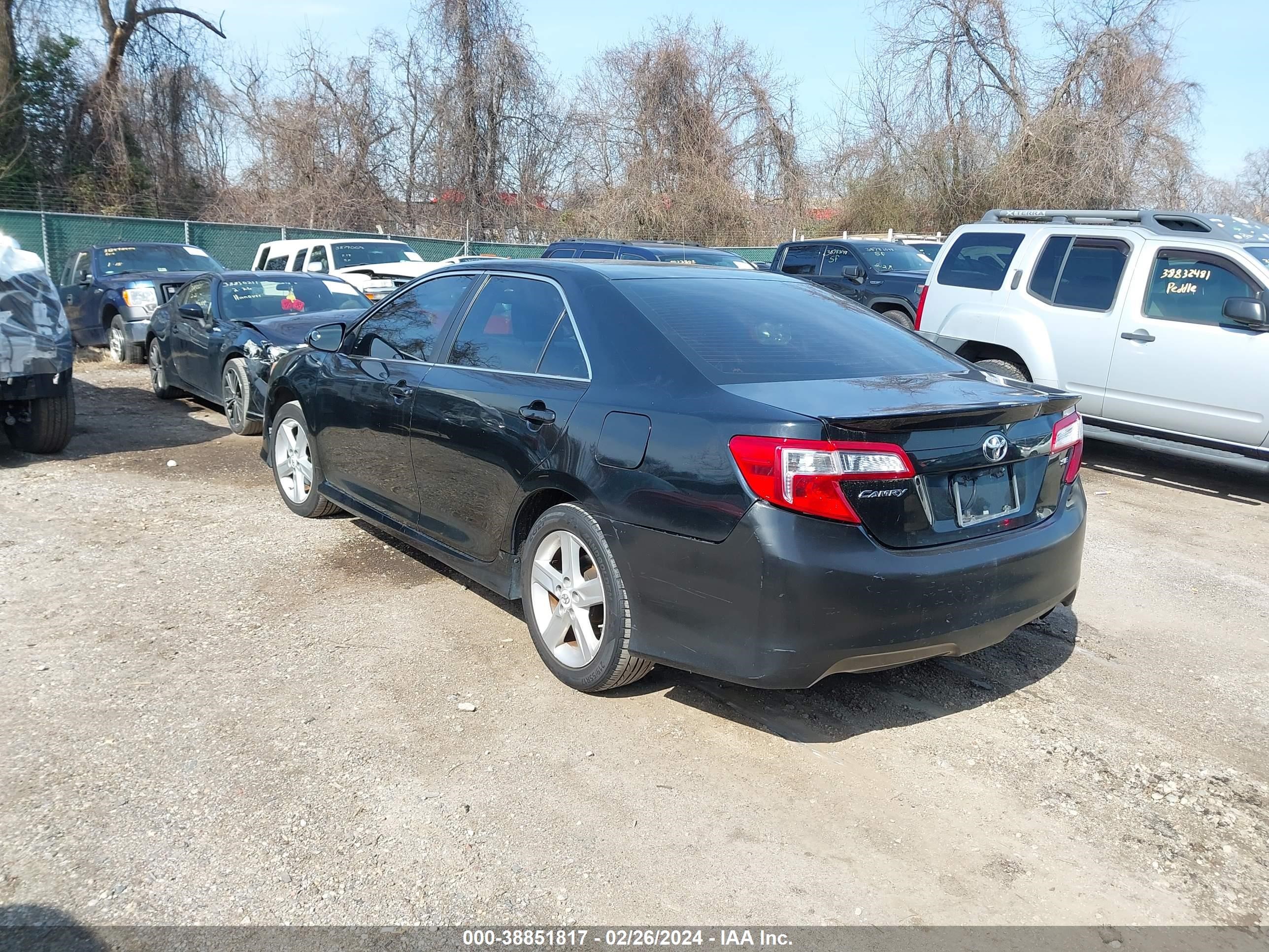 Photo 2 VIN: 4T1BF1FK8DU650761 - TOYOTA CAMRY 