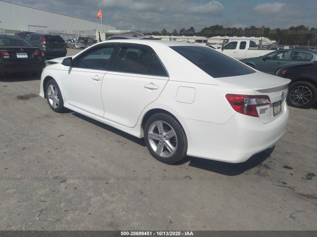 Photo 2 VIN: 4T1BF1FK8EU300306 - TOYOTA CAMRY 