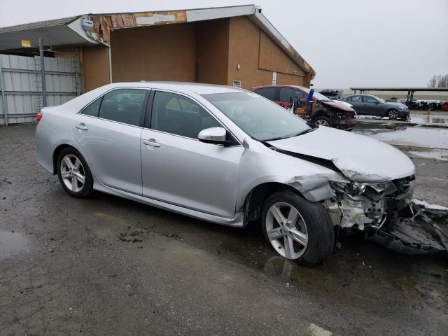 Photo 3 VIN: 4T1BF1FK8EU331412 - TOYOTA CAMRY L 