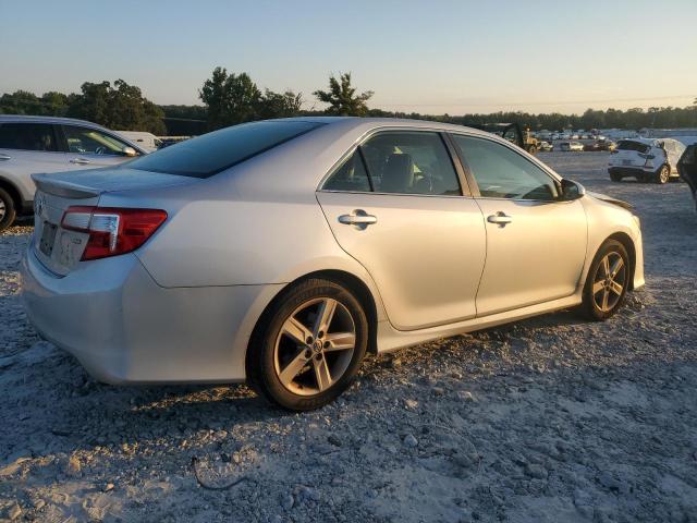 Photo 2 VIN: 4T1BF1FK8EU403550 - TOYOTA CAMRY L 