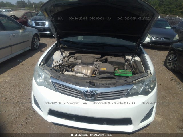 Photo 9 VIN: 4T1BF1FK8EU422986 - TOYOTA CAMRY 