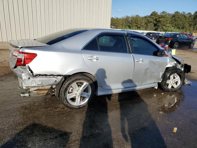 Photo 2 VIN: 4T1BF1FK8EU748576 - TOYOTA CAMRY L 