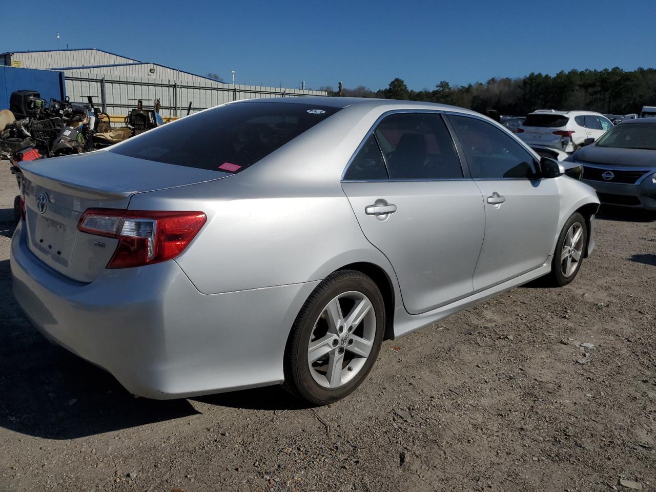 Photo 2 VIN: 4T1BF1FK8EU758251 - TOYOTA CAMRY 