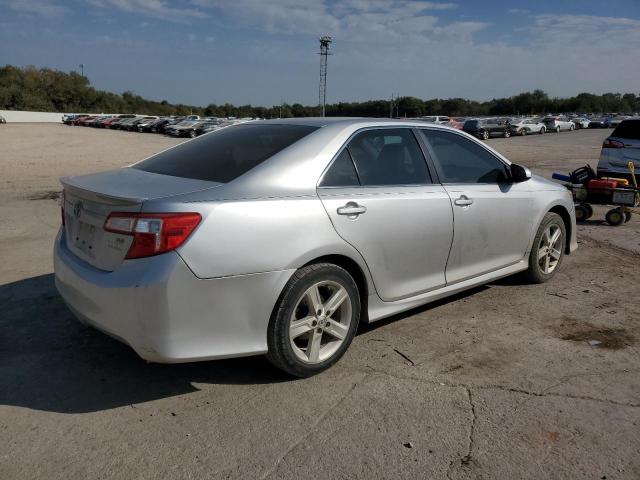 Photo 2 VIN: 4T1BF1FK8EU792660 - TOYOTA CAMRY L 