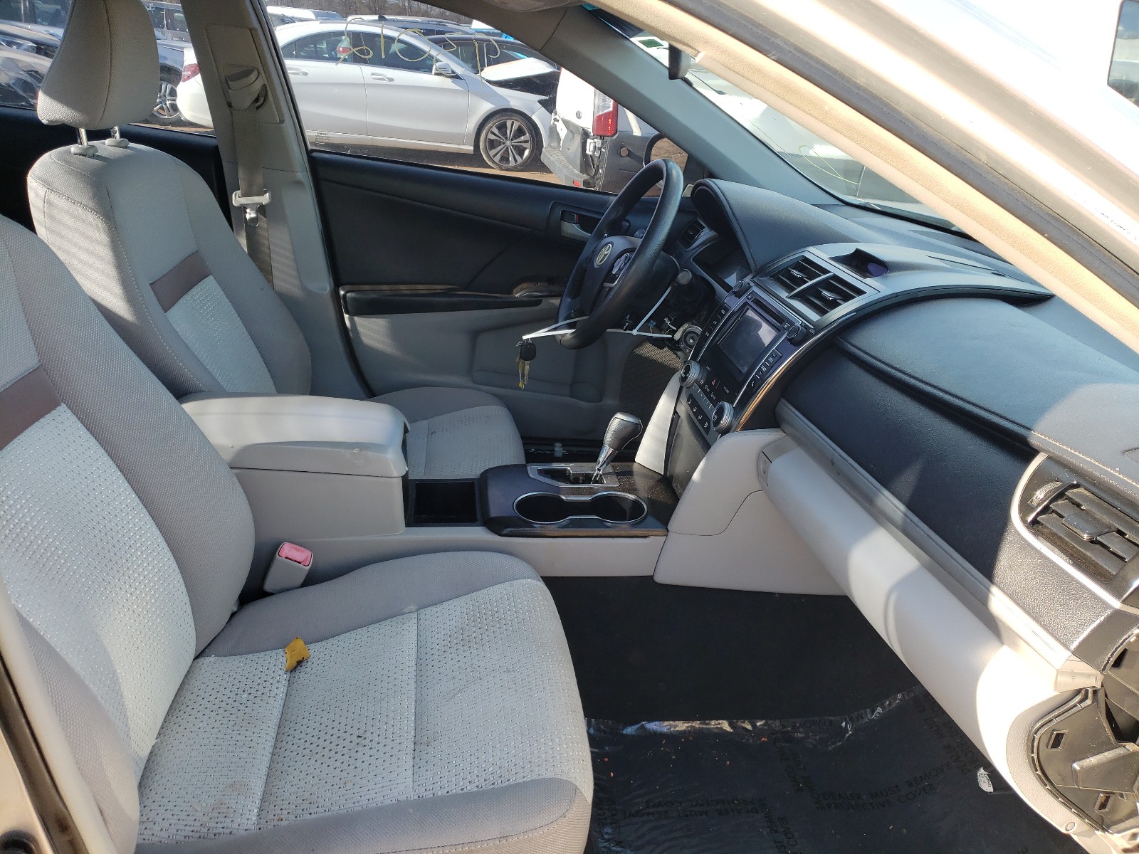 Photo 4 VIN: 4T1BF1FK8EU801826 - TOYOTA CAMRY L 