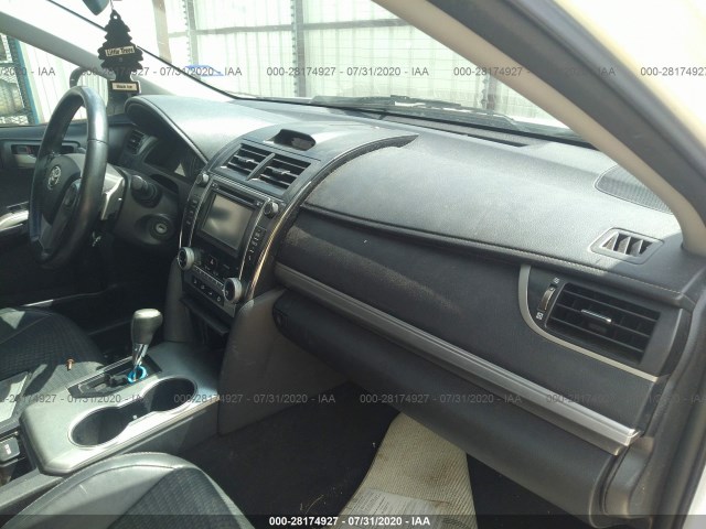 Photo 4 VIN: 4T1BF1FK8EU811479 - TOYOTA CAMRY 