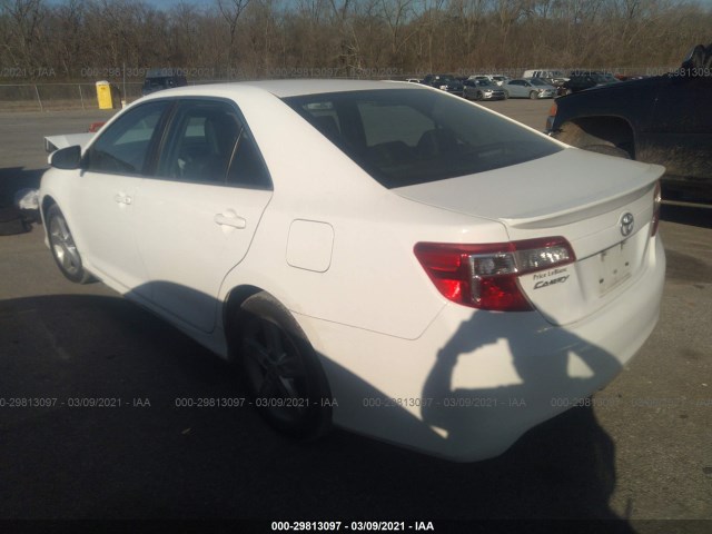 Photo 2 VIN: 4T1BF1FK8EU866188 - TOYOTA CAMRY 