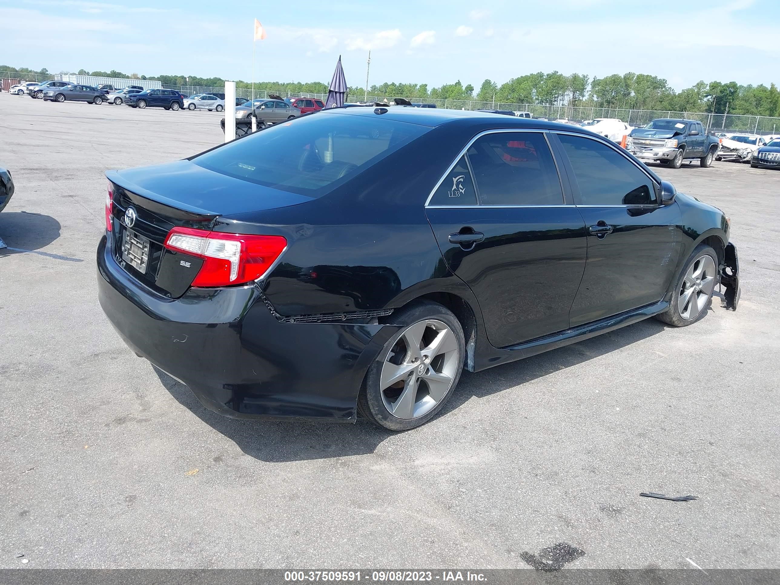 Photo 3 VIN: 4T1BF1FK8EU871844 - TOYOTA CAMRY 