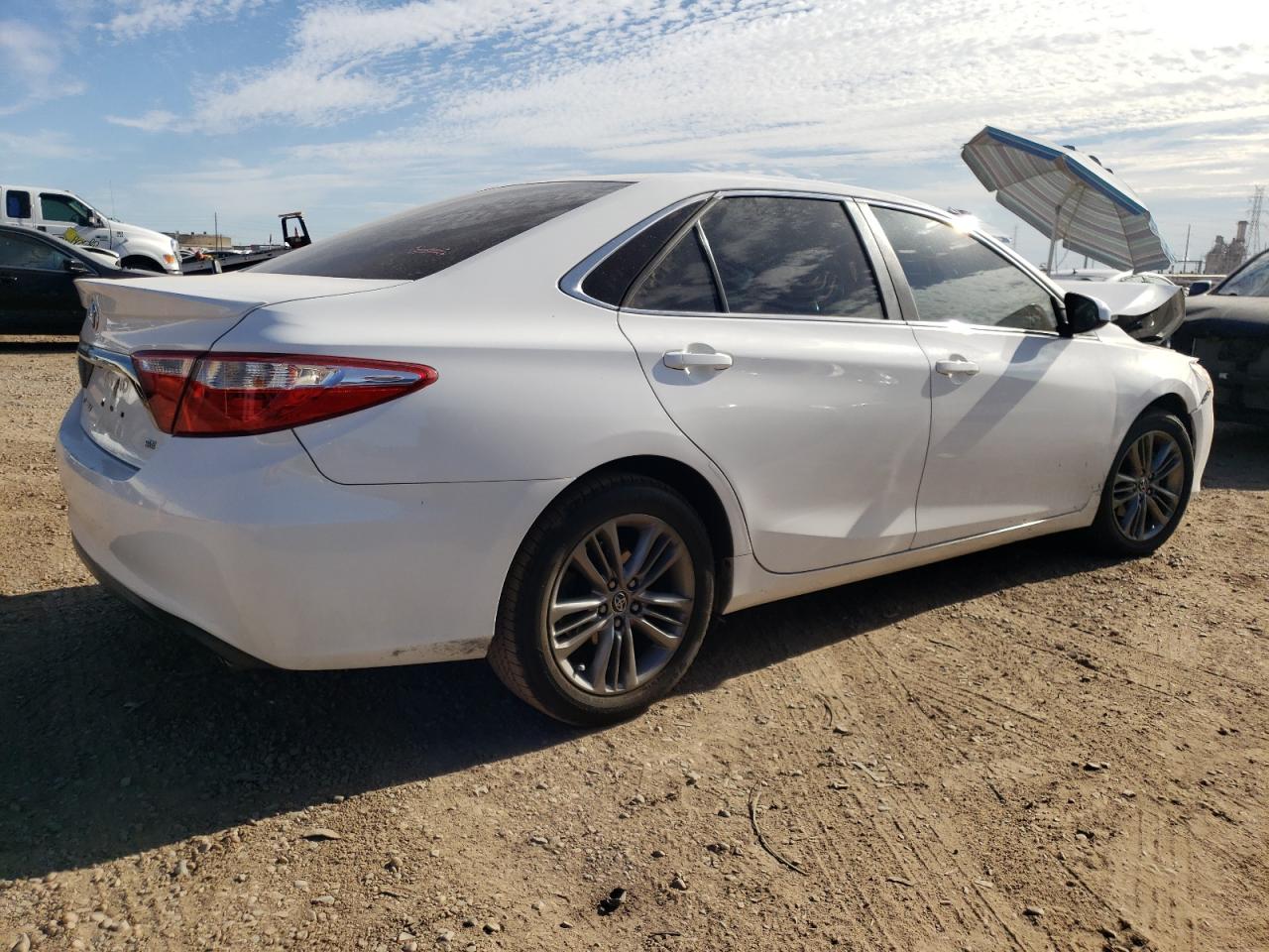 Photo 2 VIN: 4T1BF1FK8FU873062 - TOYOTA CAMRY 