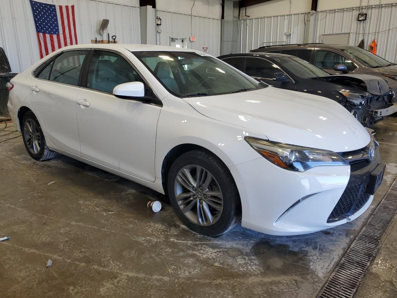 Photo 3 VIN: 4T1BF1FK8GU138437 - TOYOTA CAMRY 