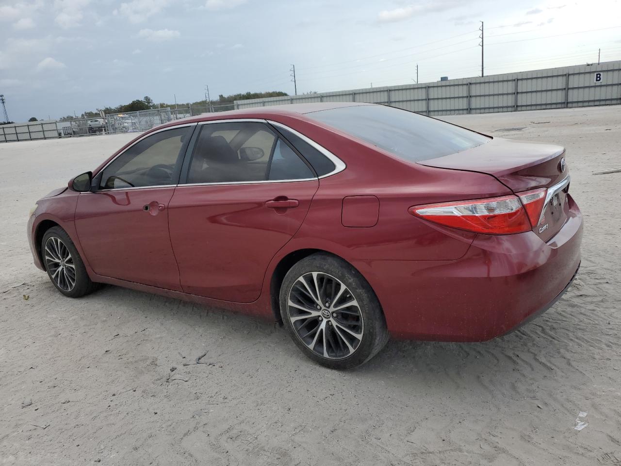 Photo 1 VIN: 4T1BF1FK8GU537333 - TOYOTA CAMRY 