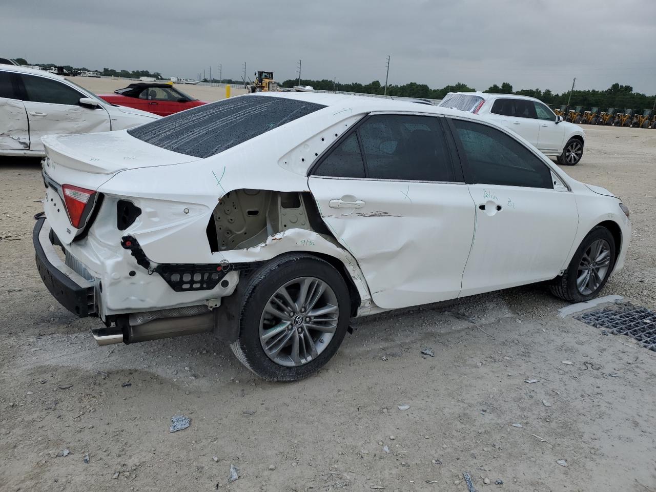 Photo 2 VIN: 4T1BF1FK8GU557341 - TOYOTA CAMRY 