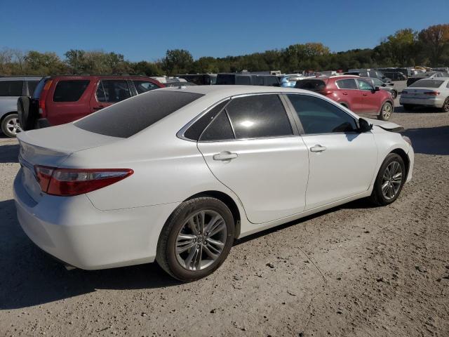 Photo 2 VIN: 4T1BF1FK8HU388066 - TOYOTA CAMRY LE 