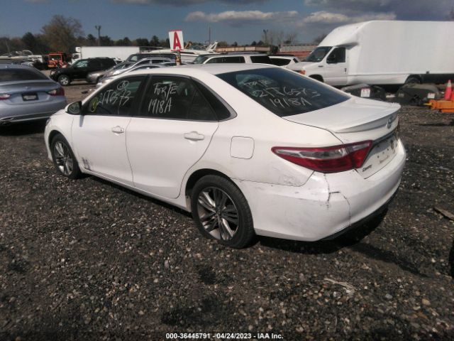 Photo 2 VIN: 4T1BF1FK8HU404802 - TOYOTA CAMRY 