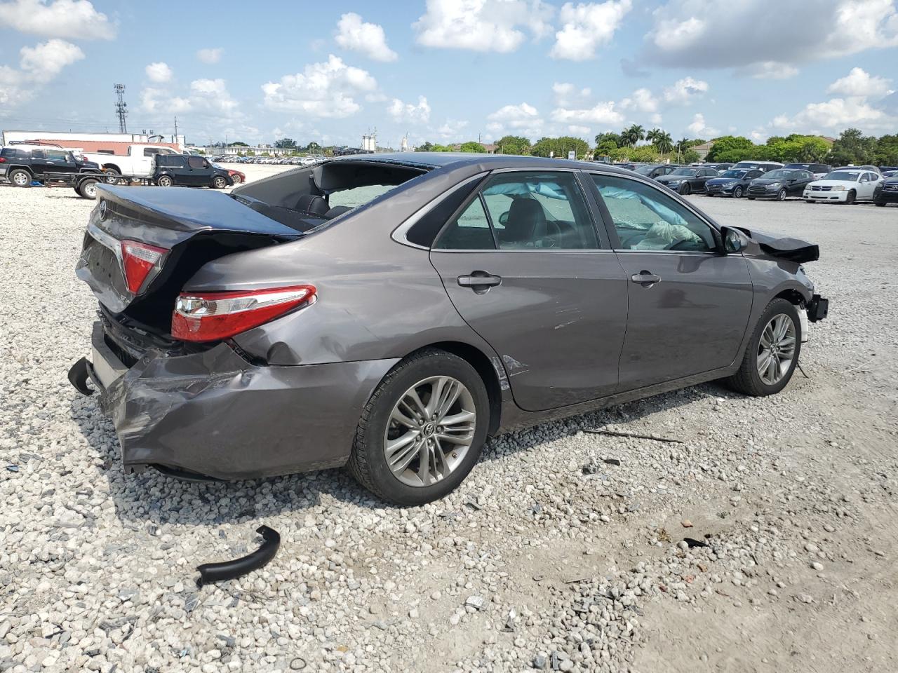 Photo 2 VIN: 4T1BF1FK8HU629656 - TOYOTA CAMRY 