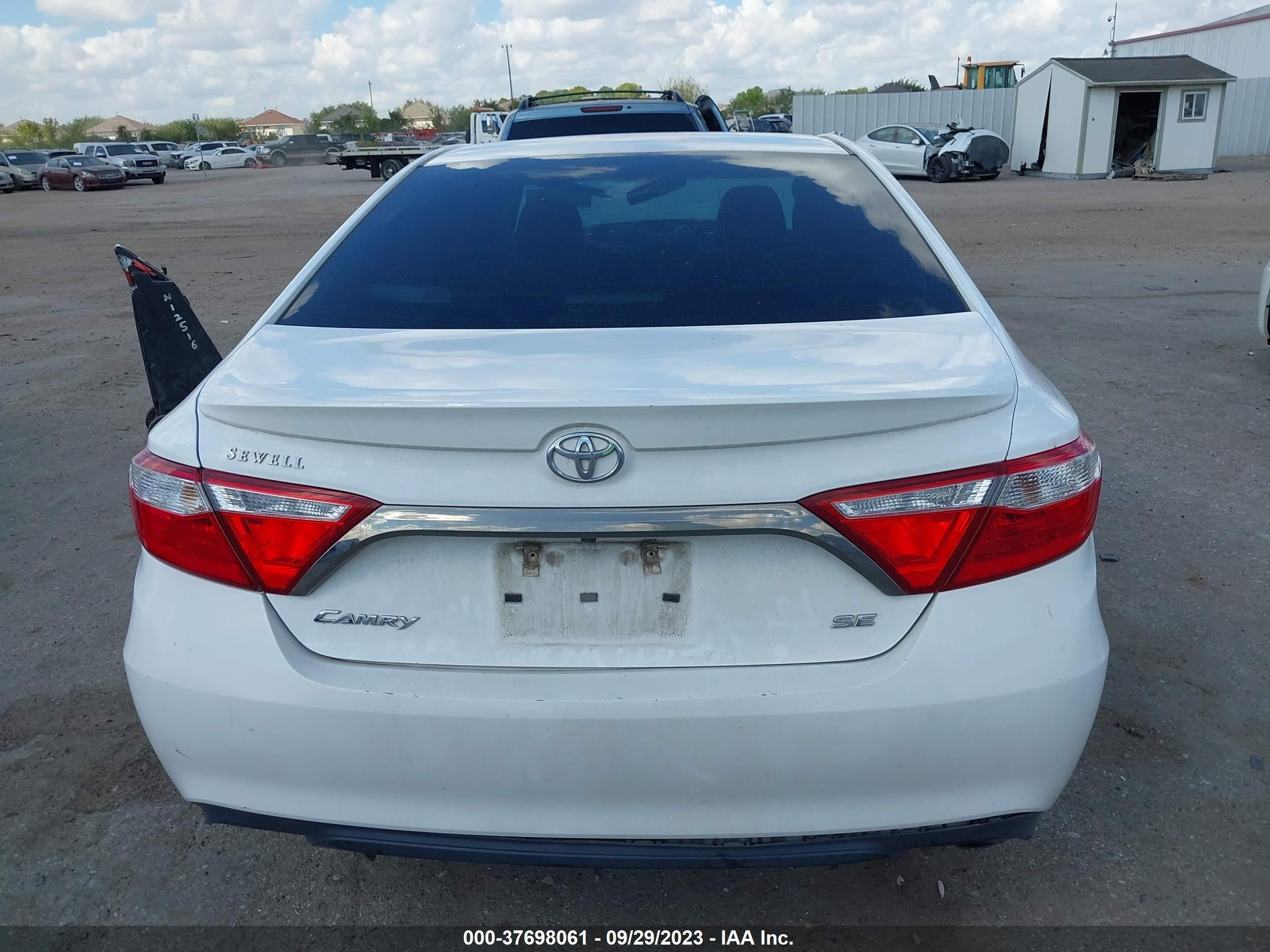 Photo 15 VIN: 4T1BF1FK8HU671812 - TOYOTA CAMRY 