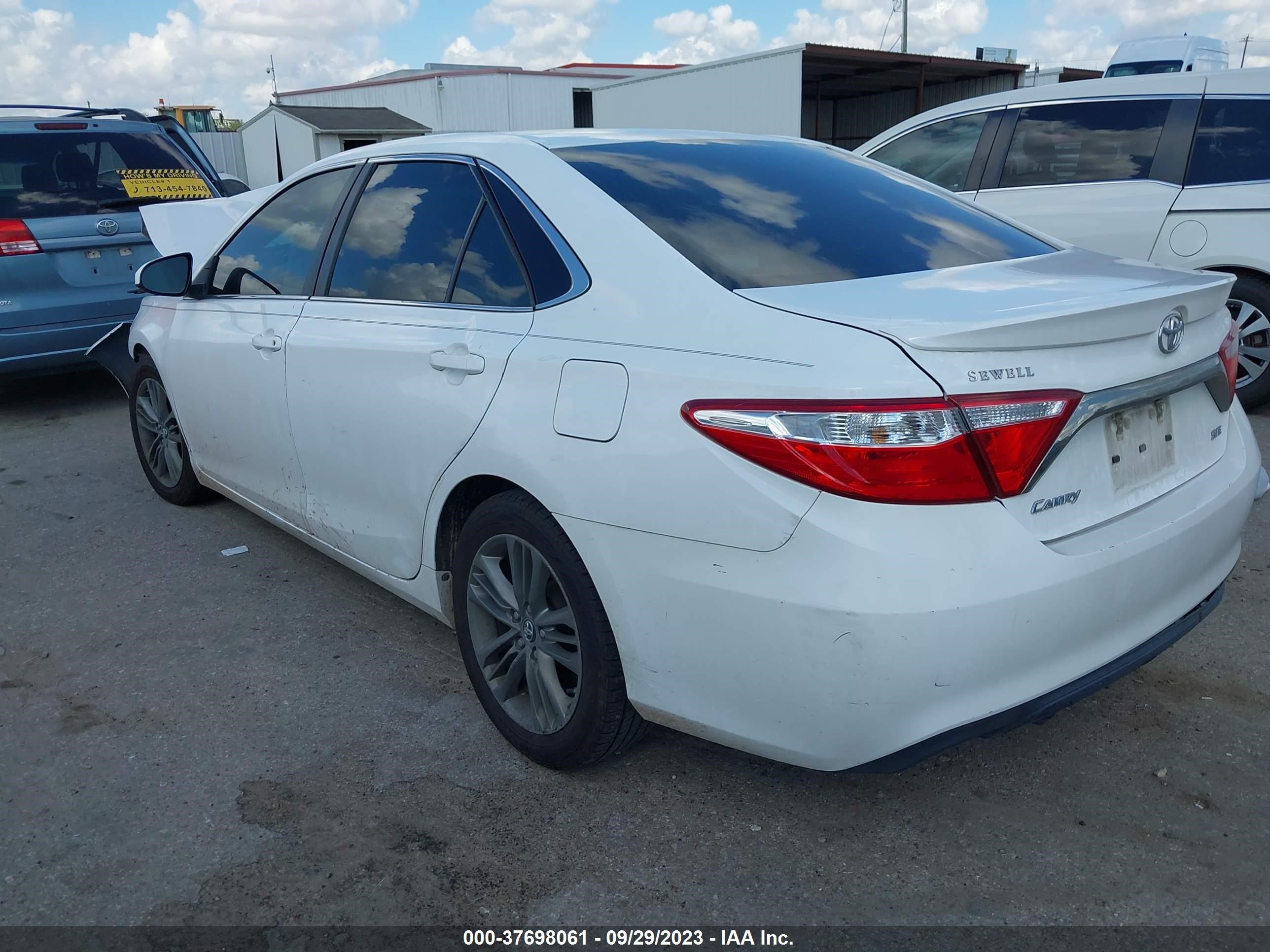 Photo 2 VIN: 4T1BF1FK8HU671812 - TOYOTA CAMRY 