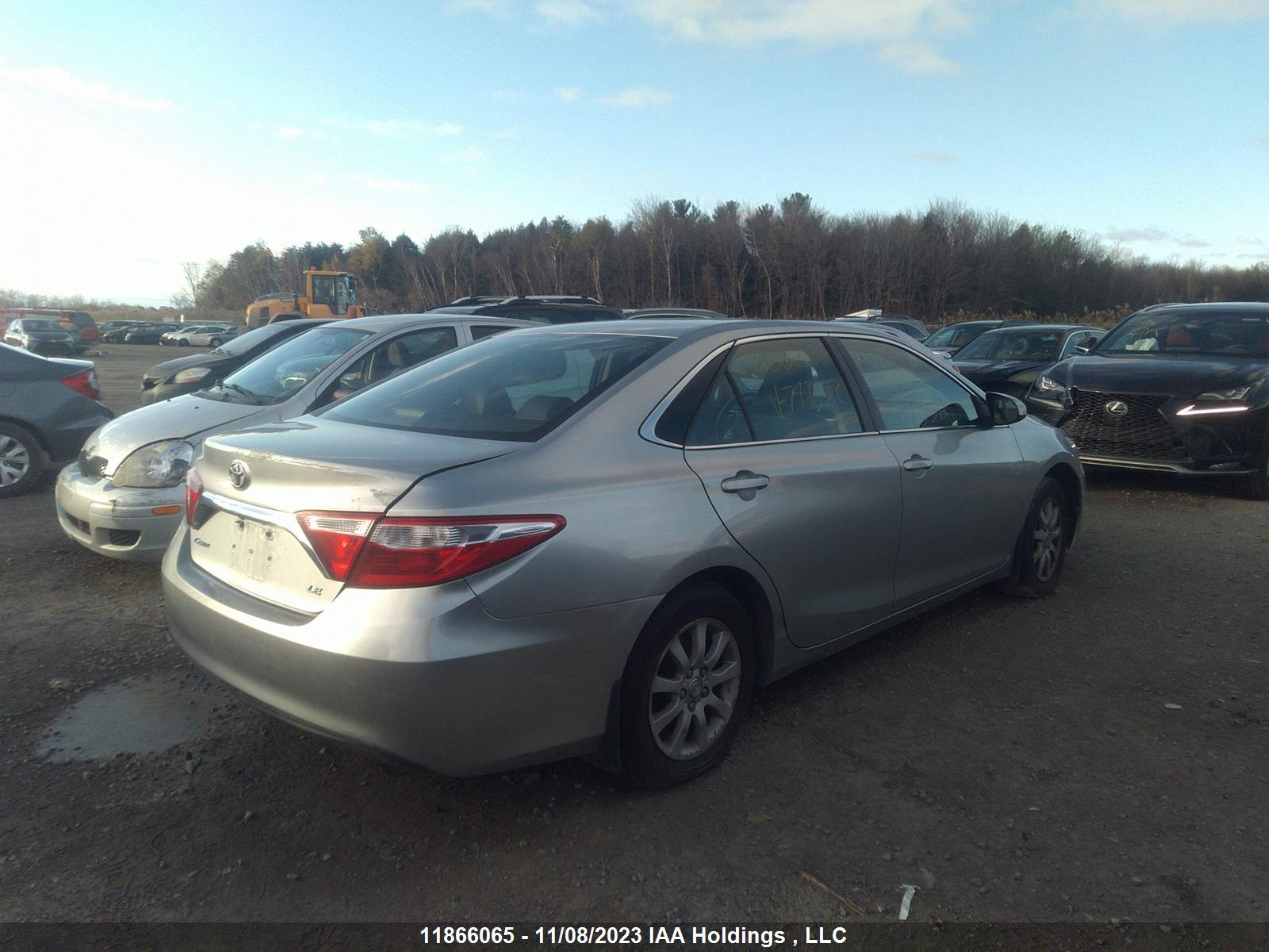 Photo 3 VIN: 4T1BF1FK8HU747352 - TOYOTA CAMRY 