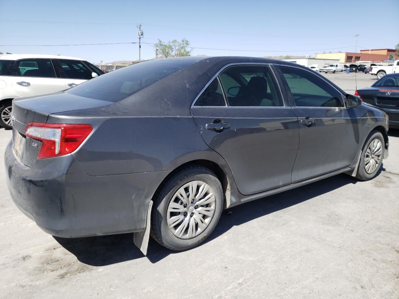 Photo 2 VIN: 4T1BF1FK9CU002263 - TOYOTA CAMRY 