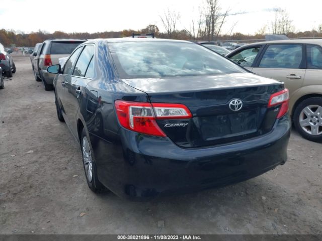 Photo 2 VIN: 4T1BF1FK9CU002585 - TOYOTA CAMRY 