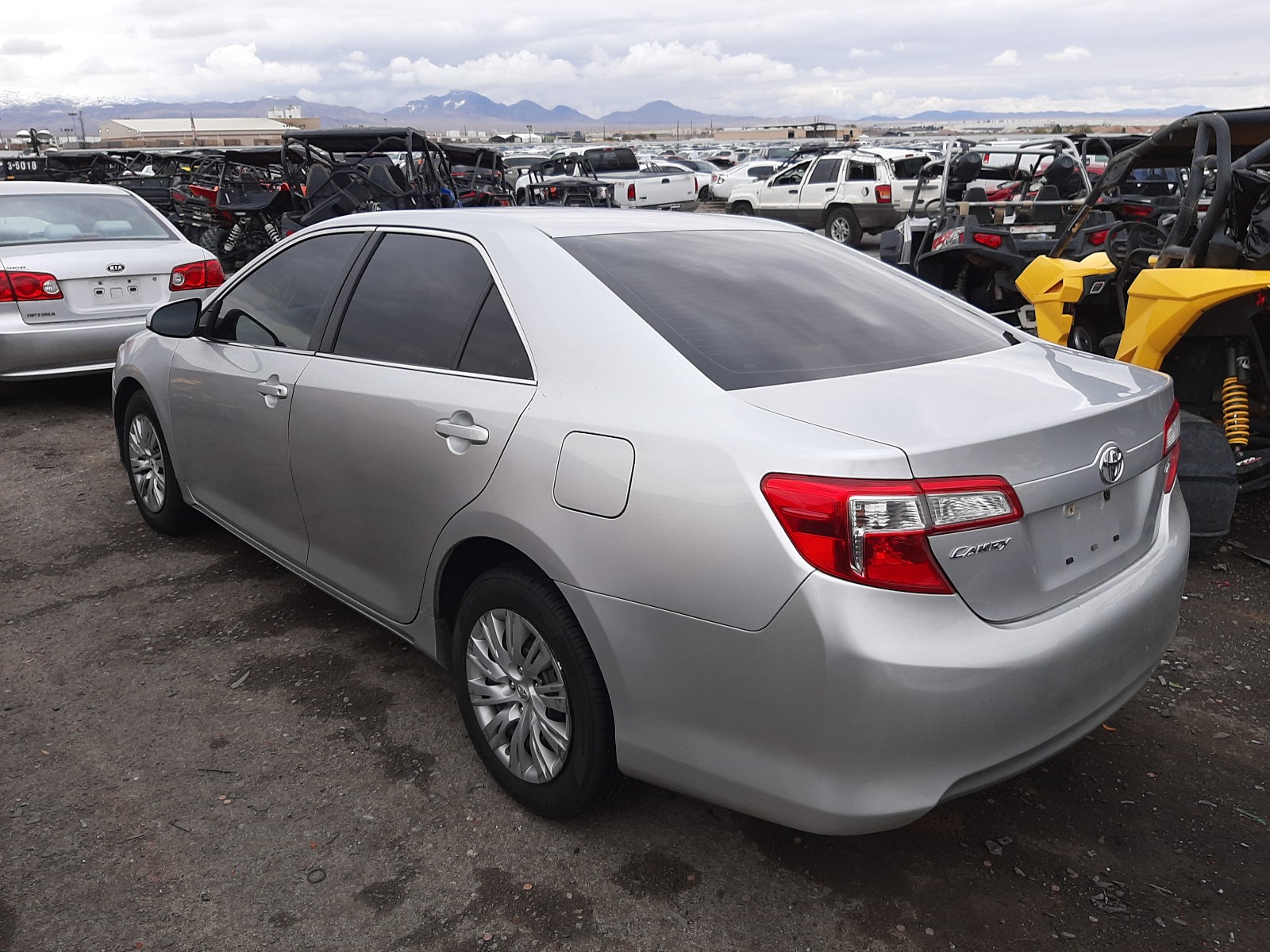 Photo 2 VIN: 4T1BF1FK9CU100967 - TOYOTA CAMRY BASE 