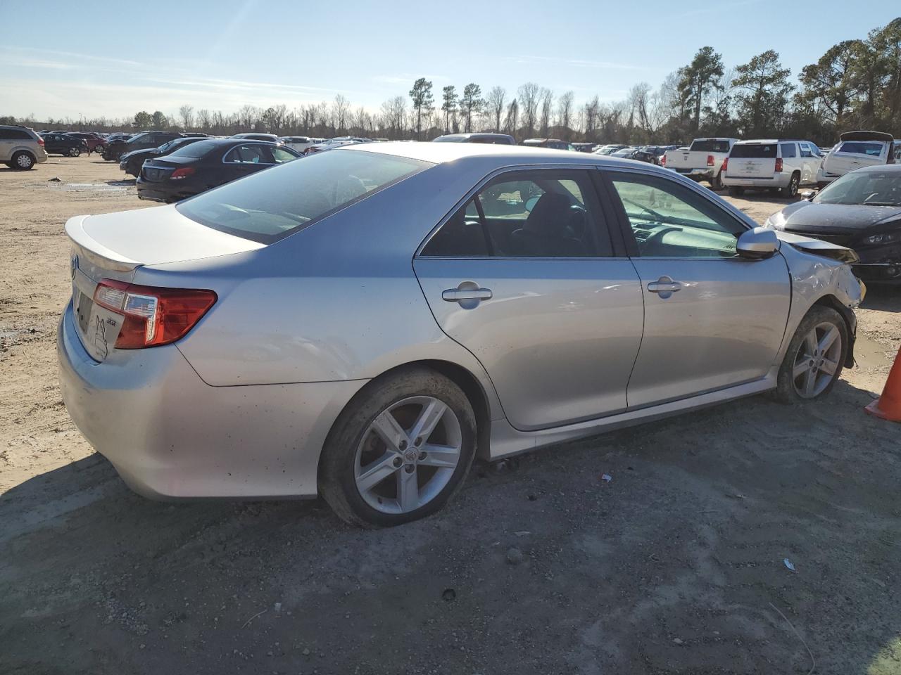 Photo 2 VIN: 4T1BF1FK9CU124542 - TOYOTA CAMRY 