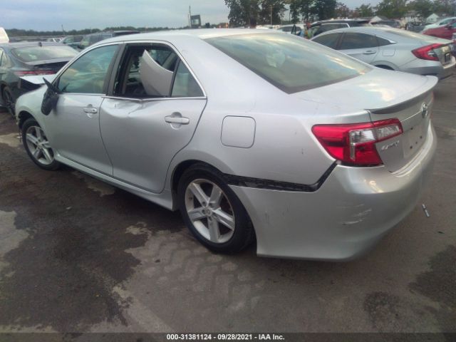 Photo 2 VIN: 4T1BF1FK9CU127425 - TOYOTA CAMRY 