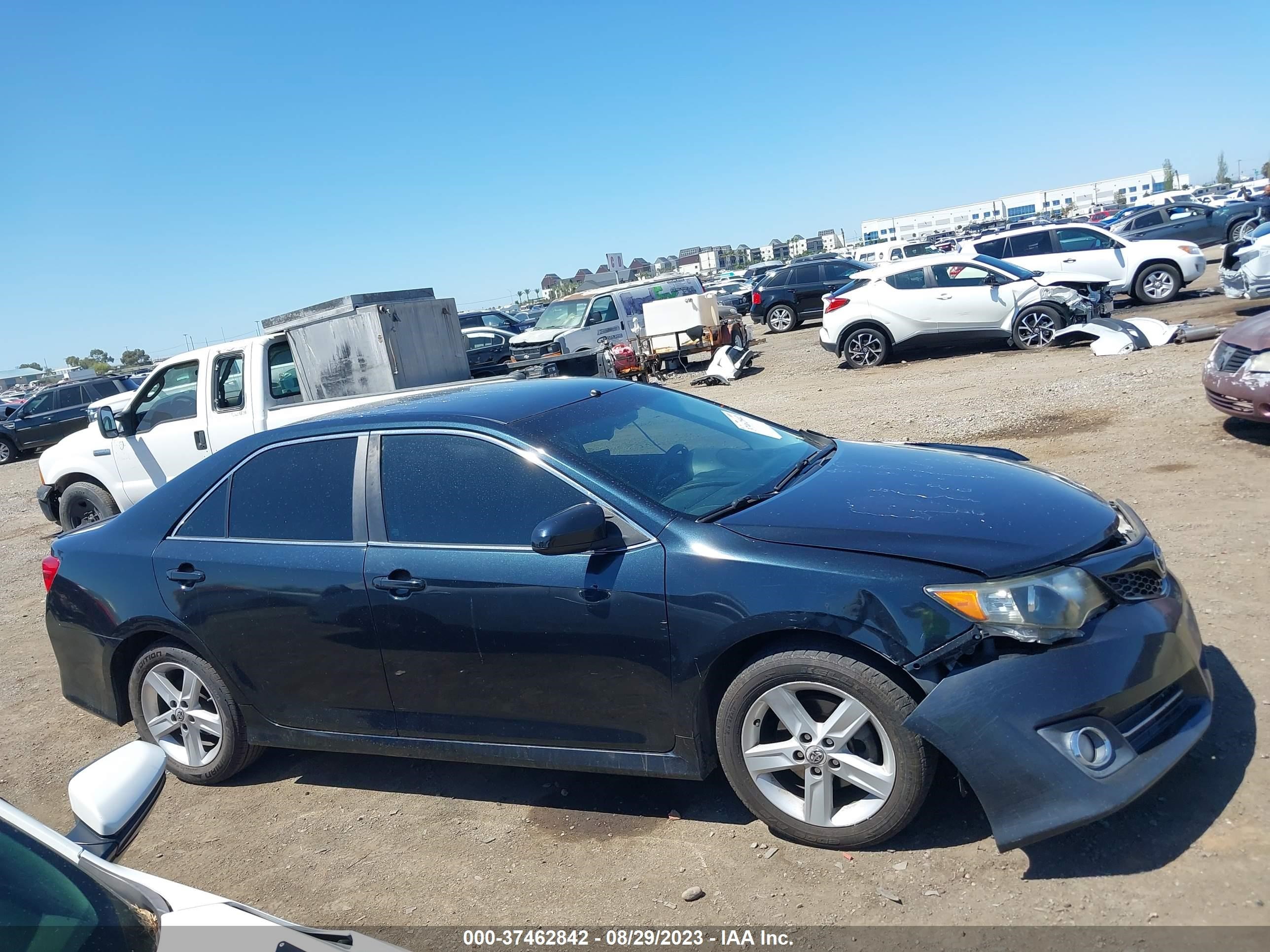 Photo 12 VIN: 4T1BF1FK9CU132981 - TOYOTA CAMRY 