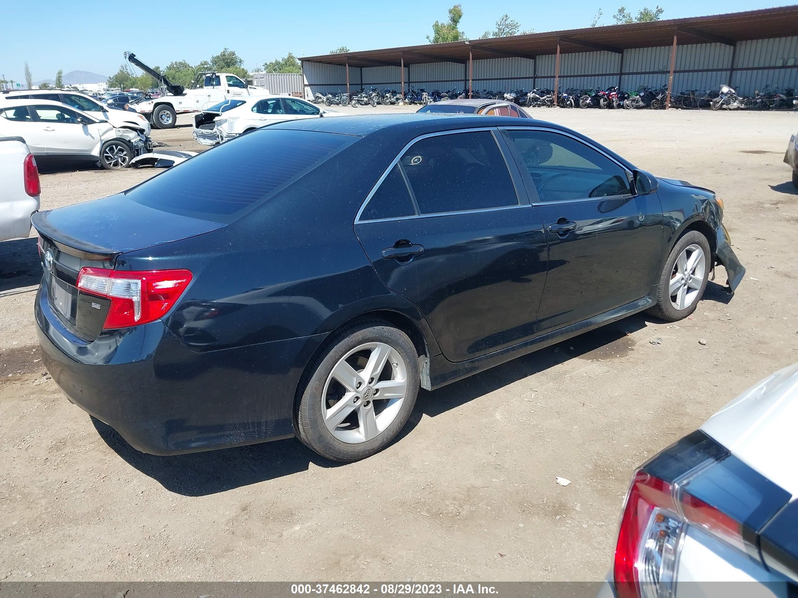 Photo 3 VIN: 4T1BF1FK9CU132981 - TOYOTA CAMRY 