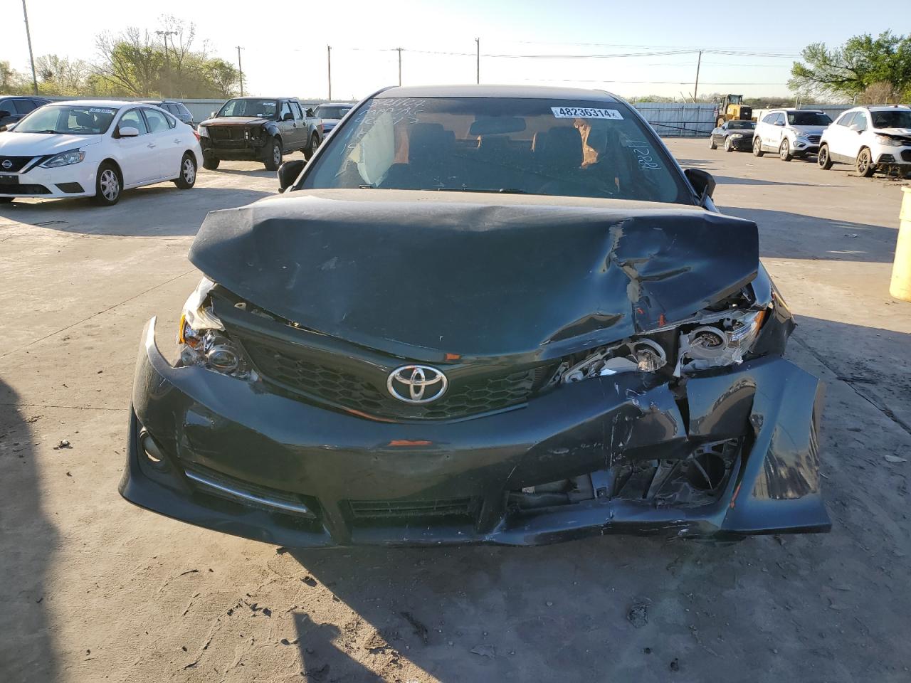 Photo 4 VIN: 4T1BF1FK9CU188211 - TOYOTA CAMRY 