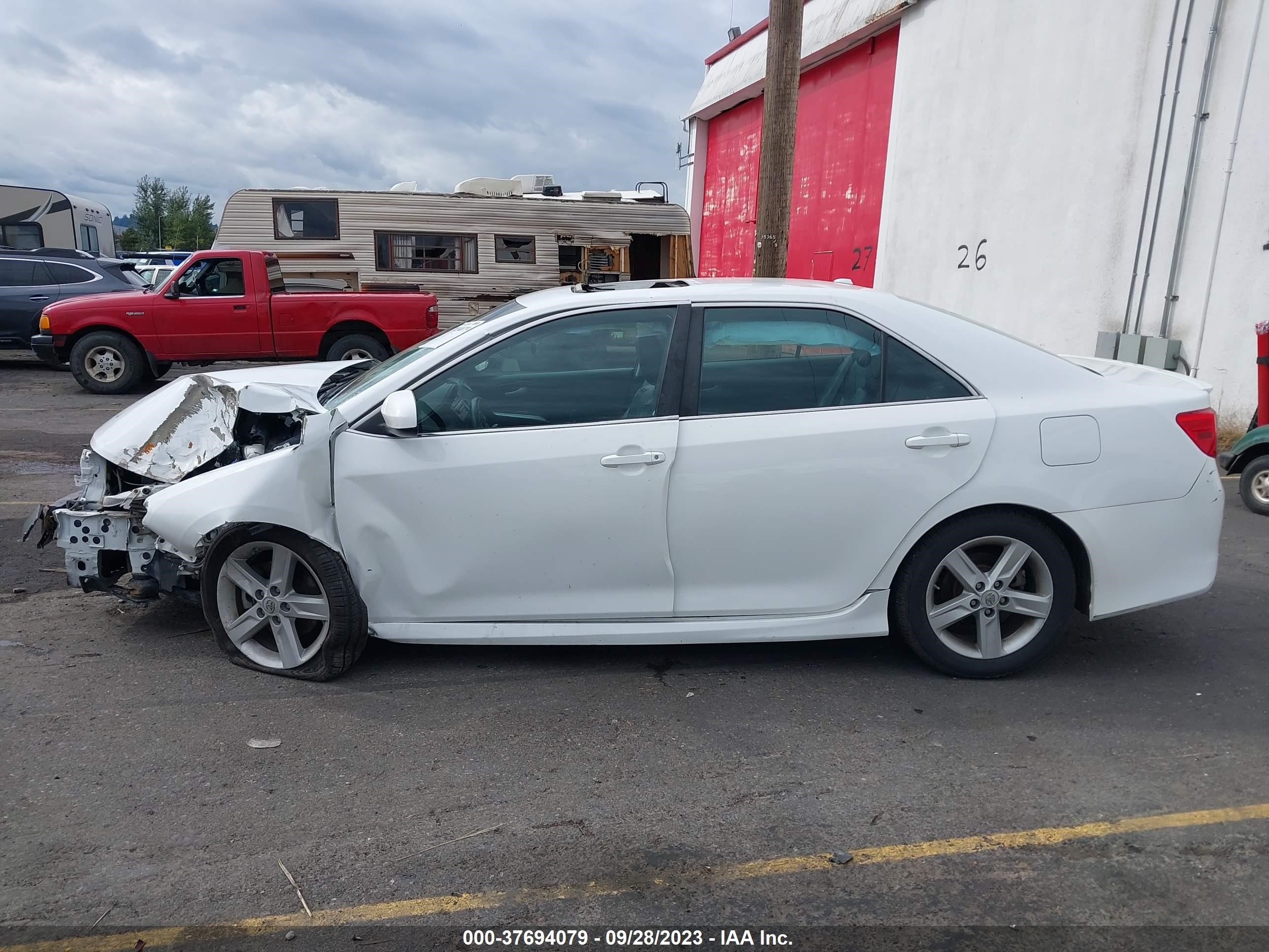 Photo 13 VIN: 4T1BF1FK9CU195269 - TOYOTA CAMRY 