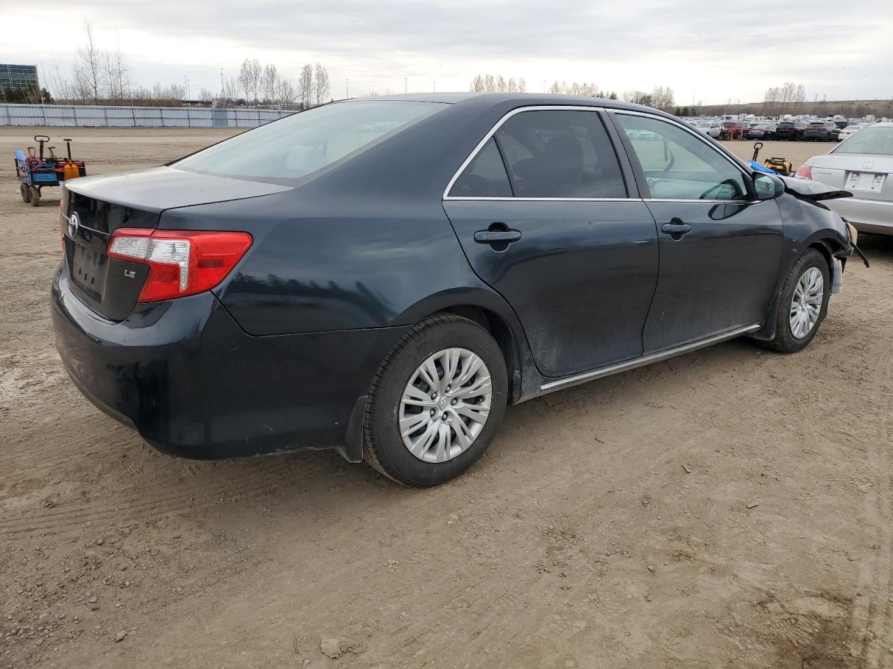 Photo 2 VIN: 4T1BF1FK9CU530904 - TOYOTA CAMRY 