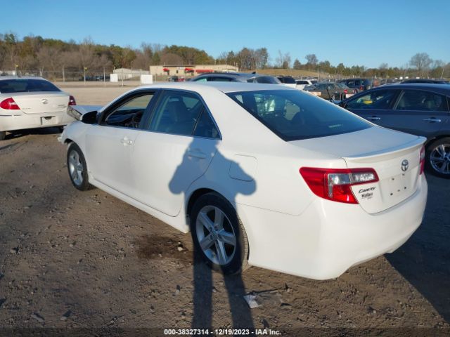 Photo 2 VIN: 4T1BF1FK9CU594196 - TOYOTA CAMRY 