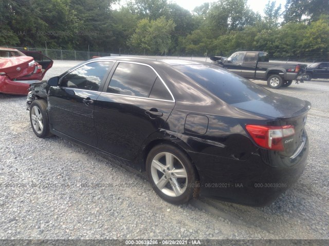 Photo 2 VIN: 4T1BF1FK9DU282221 - TOYOTA CAMRY 