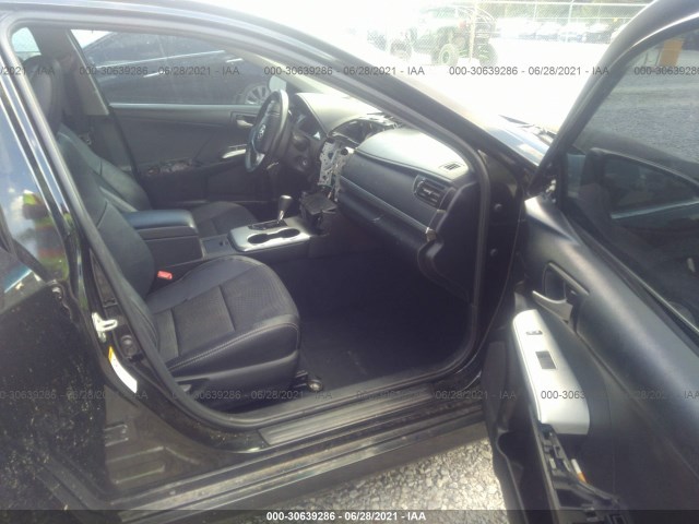 Photo 4 VIN: 4T1BF1FK9DU282221 - TOYOTA CAMRY 