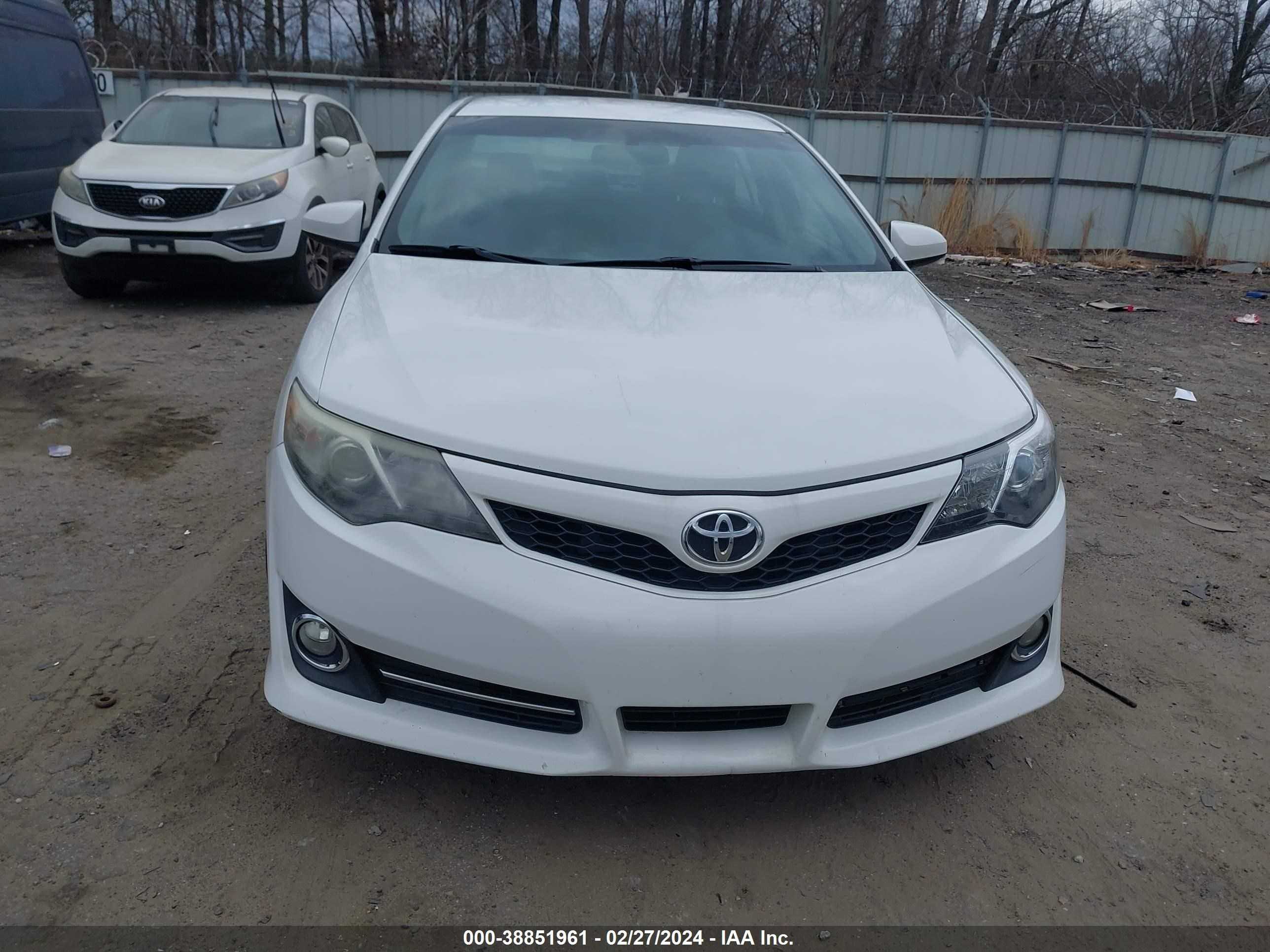 Photo 5 VIN: 4T1BF1FK9DU664684 - TOYOTA CAMRY 