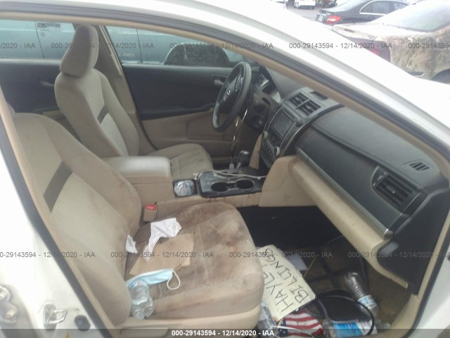 Photo 4 VIN: 4T1BF1FK9DU699998 - TOYOTA CAMRY 