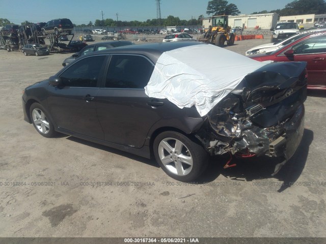 Photo 2 VIN: 4T1BF1FK9DU717156 - TOYOTA CAMRY 