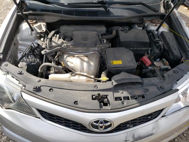 Photo 6 VIN: 4T1BF1FK9EU310276 - TOYOTA CAMRY L 