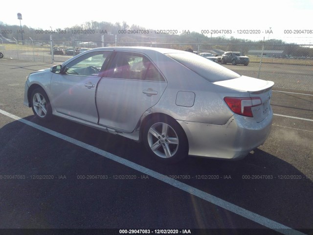 Photo 2 VIN: 4T1BF1FK9EU434144 - TOYOTA CAMRY 