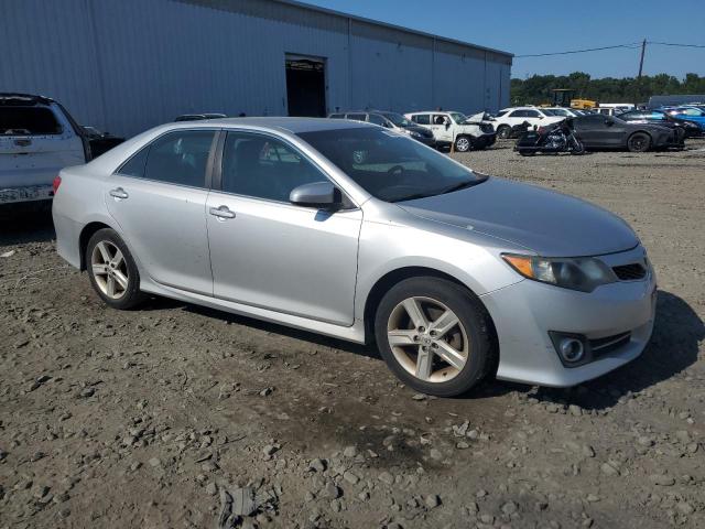 Photo 3 VIN: 4T1BF1FK9EU437898 - TOYOTA CAMRY L 